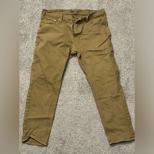 Old Navy Relaxed Slim Taper jeans. Size 38Wx30L